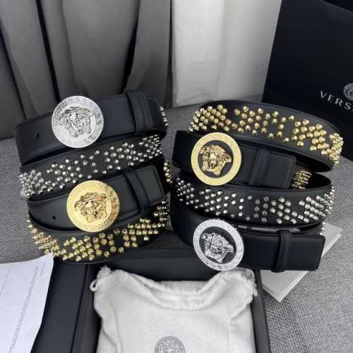 p350 范思哲，原单，最新专柜款，男士黑色牛皮腰带，镶嵌柳丁配银色美杜莎头像板扣腰带 ，正品尺寸，带身采用进口原厂定製头层牛皮，重新让大家定义和认识真正的进口