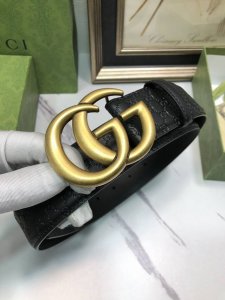特 配全套包装礼盒 古驰：原单头层牛皮压小G面，内衬头层小牛皮底，搭配原单扣,原产皮料定制，专柜宽度3.8