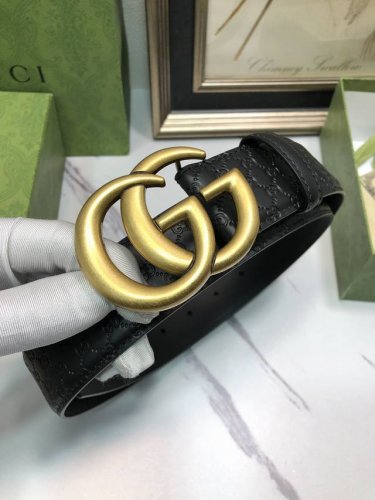 特 配全套包装礼盒 古驰：原单头层牛皮压小G面，内衬头层小牛皮底，搭配原单扣,原产皮料定制，专柜宽度3.8