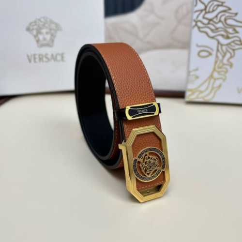 高端品质，实物拍摄 批 配全套包装 品牌： Versace海外原单 扣头材质：精品实心钢扣 带身材质正面：38Mm宽度采用双面进口原版皮腰带，真空电镀五金扣头实