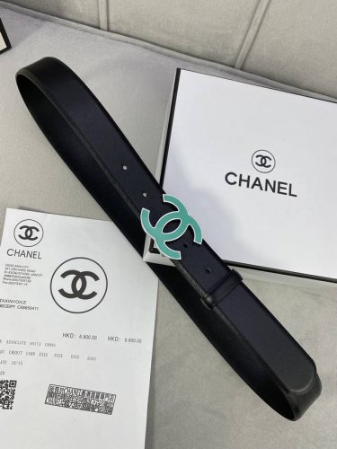 宽度3.0Cm Chanel 香奈儿 进口柔软小牛皮搭配 金 银色金属磨胶钢扣。
