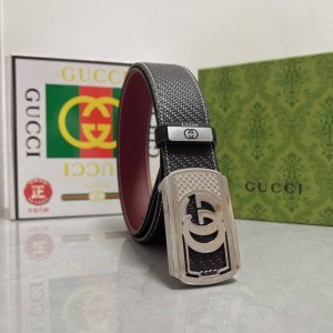 品名：古奇.Gu...Ci 原单 材质：原单牛皮腰带 百分百头层牛皮腰带保证真皮，24K纯钢扣，专柜原单品质、做工精细，时尚大牌，送人自用首选 包装： 请认准如