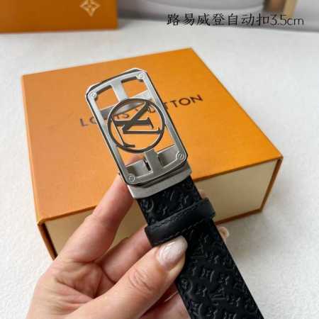 特 品牌： 路易威登 新款进口小牛皮，手感细腻柔软。搭配纯钢自动精品钢扣，男士必备！宽度：3.5cm - 点击图像关闭