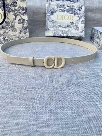 特 宽度2.0Cm Dior 迪奧 爆款平面無線帶身 Saddle牛皮革皮带。 烤漆金属“Cd”标志 採用進口雙面頭層牛皮 - 点击图像关闭