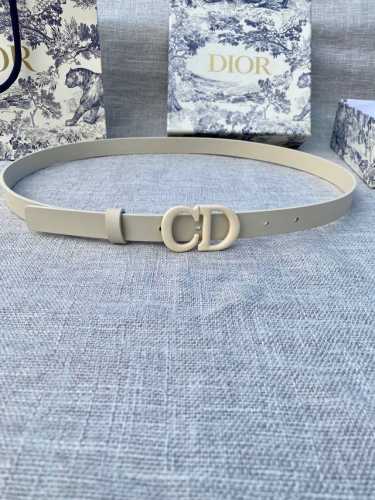 特 宽度2.0Cm Dior 迪奧 爆款平面無線帶身 Saddle牛皮革皮带。 烤漆金属“Cd”标志 採用進口雙面頭層牛皮