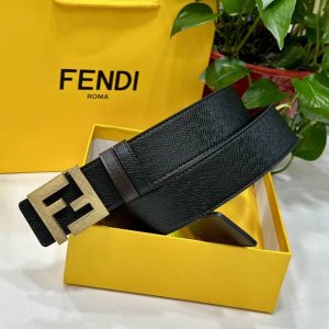 Fendl 芬迪 宽40Mm双面原版小牛皮 搭配单钌钯电镀扣 完美的手感.油边 出众的设计.风格 高贵奢华 时尚大方 高清实拍 货真价实 品质保证 双面用