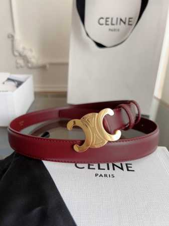 赛琳 Celine女士皮带，小牛皮质感搭配独特凯旋门扣，颜色酒红色 宽2.4Cm 低调中暗藏奢华，轻松点亮穿搭 。手工缝制 - 点击图像关闭