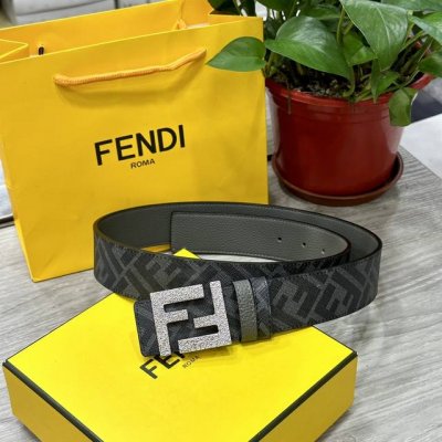 Fendi 芬迪 专柜同款 宽4.0Cm 双环正反用腰带 Ff按钉搭扣 黑色cuoio Romano皮革材质 反面面料带有烟草黄和黑色ff图案 四方金属饰面 时