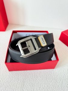 品名：卡地亚 Cartier 原单 腰带 皮带 型号：针扣，原版经典针式扣头，实物拍摄，双面头层牛皮 材料：百分百头层牛皮，保证真皮。双面可用专柜同等质量，原版
