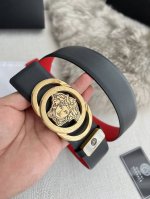 品名：Versace.范思哲原单腰带 皮带 型号：挂扣，经典人头纯钢材质扣头，头层牛皮，图片实物拍摄 材料：百分百头层牛皮，保证真皮。24K纯钢扣双面可用专柜同