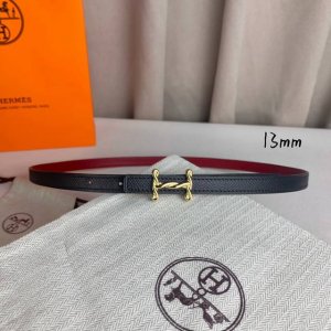 Hermes 爱马仕 宽度：1.3Cm 代购品质 腰带手工品质进口精选优质皮，搭配精钢金属挂扣 双面可用 进口Togo皮带身 工艺细节处理到位 注重细节不败于细