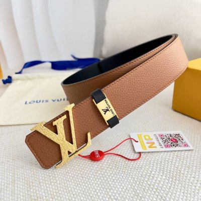 品名： Lv..路易..威登腰带皮带原单 型号：挂扣，经典纯钢材质亚克力面字母挂扣，头层牛皮，图片实物拍摄 材料：头层牛皮，挂扣系列，纯钢材质扣头，钯镀电镀工艺