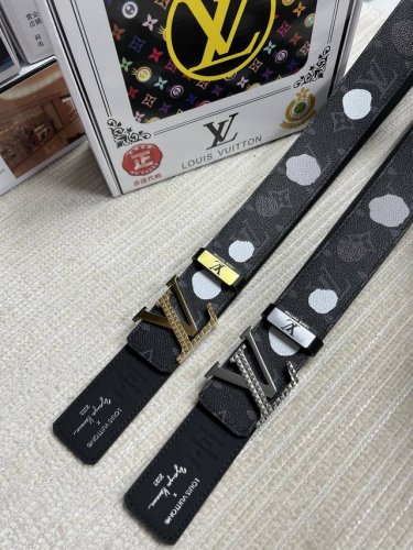 品名：Lv..路易..威登 材质：原单牛皮腰带 百分百头层牛皮腰带保证真皮，24K纯钢扣，专柜原单品质、做工精细，时尚大牌，送人自用首选 包装： 请认准如图专柜