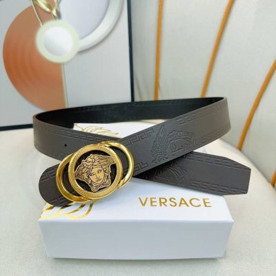 特 品牌： 范思哲 新款进口小牛皮，手感细腻柔软。双面使用，搭配纯钢精品钢扣，时尚潮流，男士必备！宽度：3.8Cm