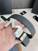 品名：万宝龙.Montblanc 腰带 自动皮带 型号：自动带，新款纯钢材质自动扣，双面头层牛皮实物拍摄， 材料：百分百头层牛皮，保证真皮。专柜同等质量，双面头