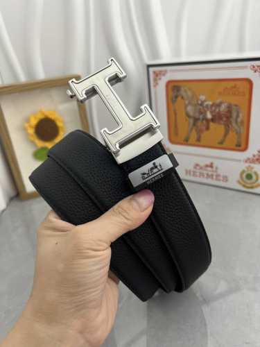 品名：爱马仕.HermèS 自动带 材质：原单牛皮腰带 百分百头层牛皮腰带保证真皮，24K纯钢扣，专柜原单品质、做工精细，时尚大牌，送人自用首选 包装： 请认准