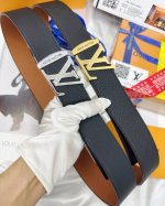 皮带：Lv..路易..威登顶级复刻- 腰带：原单品质百分百进口原厂头层牛皮，保证真皮。雕花镂空工艺.真空电镀.永不掉色.24K纯钢扣头层小牛皮荔枝纹双面两用专柜