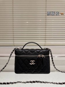 头层牛皮 Chanel 盒子包 慵懒随性又好背 上身满满的惊喜 高级慵懒又随性 彻底心动的一只 Size：19.13
