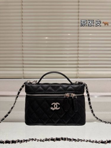 头层牛皮 Chanel 盒子包 慵懒随性又好背 上身满满的惊喜 高级慵懒又随性 彻底心动的一只 Size：19.13