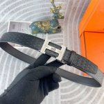 爱马仕 特种皮腰带自动带系列 ，原厂五金精品不锈钢扣，手感柔软舒适 宽3.5Cm。