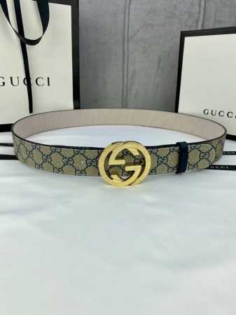 宽度4.0Cm Gucci Marmont系列每一季都会推陈出新，为灵感源于70年代的标志性Gg钢扣配件注入现代精髓。这款Gg Supreme帆布腰带反面采用黑 - 点击图像关闭