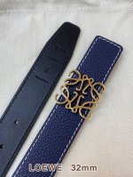 loewe 罗意威 专柜同款 选用柔软双面小牛皮制作而成3.2厘米宽度十分百搭，简单潮流