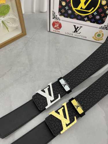 品名：Lv..路易..威登原单 材质：原单牛皮腰带 百分百头层牛皮腰带保证真皮，24K纯钢扣，专柜原单品质、做工精细，时尚大牌，送人自用首选 包装： 请认准如图