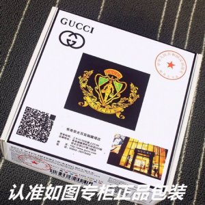 品名：古奇.Gu Cci自动扣 型号：认准如图专柜包装，赠送打孔器 材料：百分百头层牛皮皮带，保证真皮自动扣系列，24K纯钢扣背面采用齿式设计，耐用舒适专柜同等