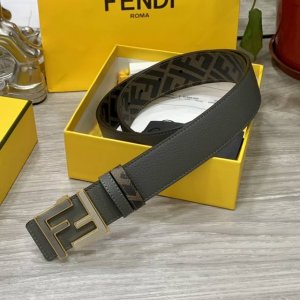 配全套包装礼盒 Fendi 芬迪 专柜同款 宽4.0Cm 双环正反用腰带 Ff按钉搭扣 灰色Cuoio Romano皮革材质 反面面料带有烟草黄和黑色Ff图案