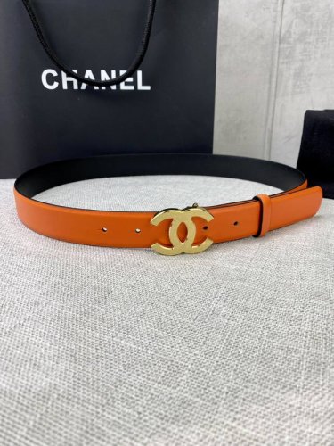 特 宽度3.0Cm Chanel 香奈儿 女士腰带皮带新款柔软的进口小牛皮金 银压砂面金属钢扣。
