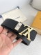 品名： Lv..路易..威登腰带皮带原单 型号：挂扣，经典纯钢材质面字母挂扣，头层牛皮，图片实物拍摄 材料：头层牛皮，挂扣系列，纯钢材质扣头，钯镀电镀工艺永不掉