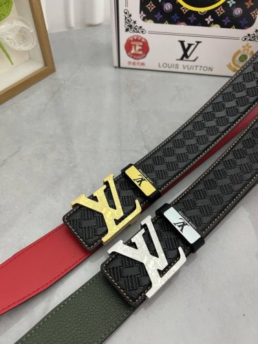 品名：Lv..路易..威登原单 材质：原单牛皮腰带 百分百头层牛皮腰带保证真皮，24K纯钢扣，专柜原单品质、做工精细，时尚大牌，送人自用首选 包装： 请认准如图