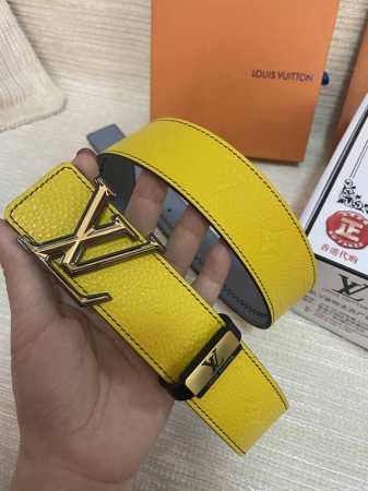 品名：Lv..路易..威登原单 材质：原单牛皮腰带 百分百头层牛皮腰带保证真皮，24K纯钢扣，专柜原单品质、做工精细，时尚大牌，送人自用首选 包装： 请认准如图 - 点击图像关闭