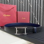 镀钯饰面针扣式皮带，Cartier标志。黑色与蓝色牛皮双面皮带，浮雕“Cartier”标志。尺寸：宽35毫米 可调节 DDD 107530 DDD