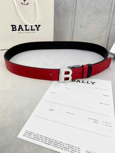 特 3.5Cm Bally 巴利双色手掌纹头层小牛皮 两面可用，配有金银字母扣头该皮带可调节，且能根据需要剪裁质量保证达到修身效果