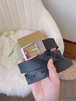 Burberry.巴宝莉 全套包装 精品旋转五金扣 宽度35Mm 搭配原版皮带 对版 款式休闲易搭配服饰 带身可双面用