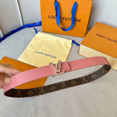 特 L0Uis Vuitt0N 今季新品 驴家女士原單腰帶 寬度30毫米 定制经典帆布面料搭配小荔枝纹小牛皮底 全新开模双层间色新款五金 可双面佩戴 多色可选。