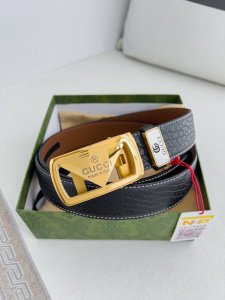 品名：古奇.Gu...Cci 腰带自动带 皮带 型号：自动扣，纯钢材质自动扣，自动带身，尾部外穿款材料：百分百头层牛皮，保证真皮。24K纯钢扣专柜同等质量， 双