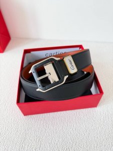 品名：卡地亚 Cartier 原单 腰带 皮带 型号：针扣，原版经典针式扣头，实物拍摄，双面头层牛皮 材料：百分百头层牛皮，保证真皮。双面可用专柜同等质量，原版