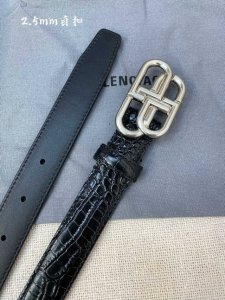 特 巴黎世家鳄鱼纹 新款腰带 双面意大利雾面小牛皮 搭配复古扣--宽度2.5