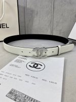宽度3.0Cm Chanel 香奈儿 经典款平纹 两面牛皮搭配 金 银 色镶钻钢扣。