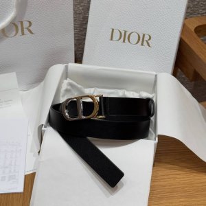 Cd新款女士腰带 顶级牛皮腰带2.5毫米 搭配Cd标志扣头 光滑牛皮革 尺寸码数欧码 75- .