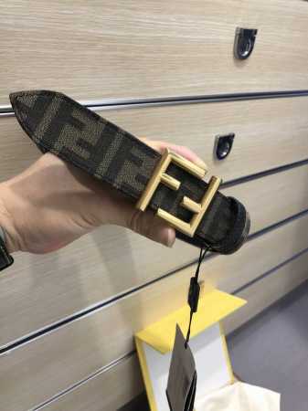 配送专柜包装 打孔针 宽35 Mm，尺码75 80 85 90 95 100欧 原版提花Ff棕色织物皮带，纯手工包边 ，搭配原单钌钯电镀F扣，支持Nfc 原产皮 - 点击图像关闭