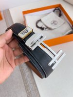 品名：爱马仕.Her..Mes自动扣皮带 腰带 型号：自动扣，纯钢材质经典自动扣，头层牛皮自动带身 腰带：百分百头层牛皮，自动带身，保证真皮。24K纯钢扣永不掉