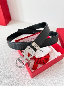 品名：Ferrgamo..菲拉格慕 腰带自动带 皮带 型号：自动扣，纯钢材质自动扣，头层牛皮，自动带身 材料：百分百头层牛皮，保证真皮。24K纯钢扣专柜同等质量