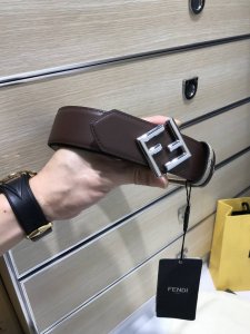 特 P210 配送专柜包装 打孔针 新款 Fd 宽38 Mm 支持Nfc 芯片扫描，标志造型皮带，原版“福到”F铆钉扣，进口原版 手掌纹粉小牛皮，手感柔软细腻，