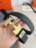品名 爱马仕.Her..Mes自动扣皮带 腰带 型号 自动带身 纯钢材质经典自动扣 自动带身 腰带 百分百头层牛皮 自动带身 保证真皮 24K纯钢扣永不掉色专柜