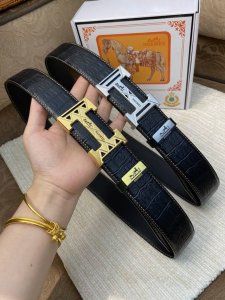 品名：爱马仕.Hermès C原单 材质：原单牛皮腰带 百分百头层牛皮腰带保证真皮，24K纯钢扣，专柜原单品质、做工精细，时尚大牌，送人自用首选
