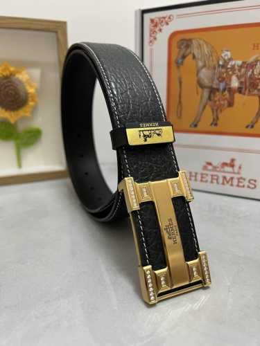 品名：爱马仕.Hermès 原单 材质：原单牛皮腰带 百分百头层牛皮腰带保证真皮，24K纯钢扣，专柜原单品质、做工精细，时尚大牌，送人自用首选 包装： 请认准如