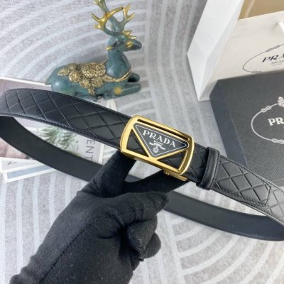 普拉达 特种皮腰带自动带系列 ，原厂五金精品不锈钢扣，手感柔软舒适 宽3.5Cm。